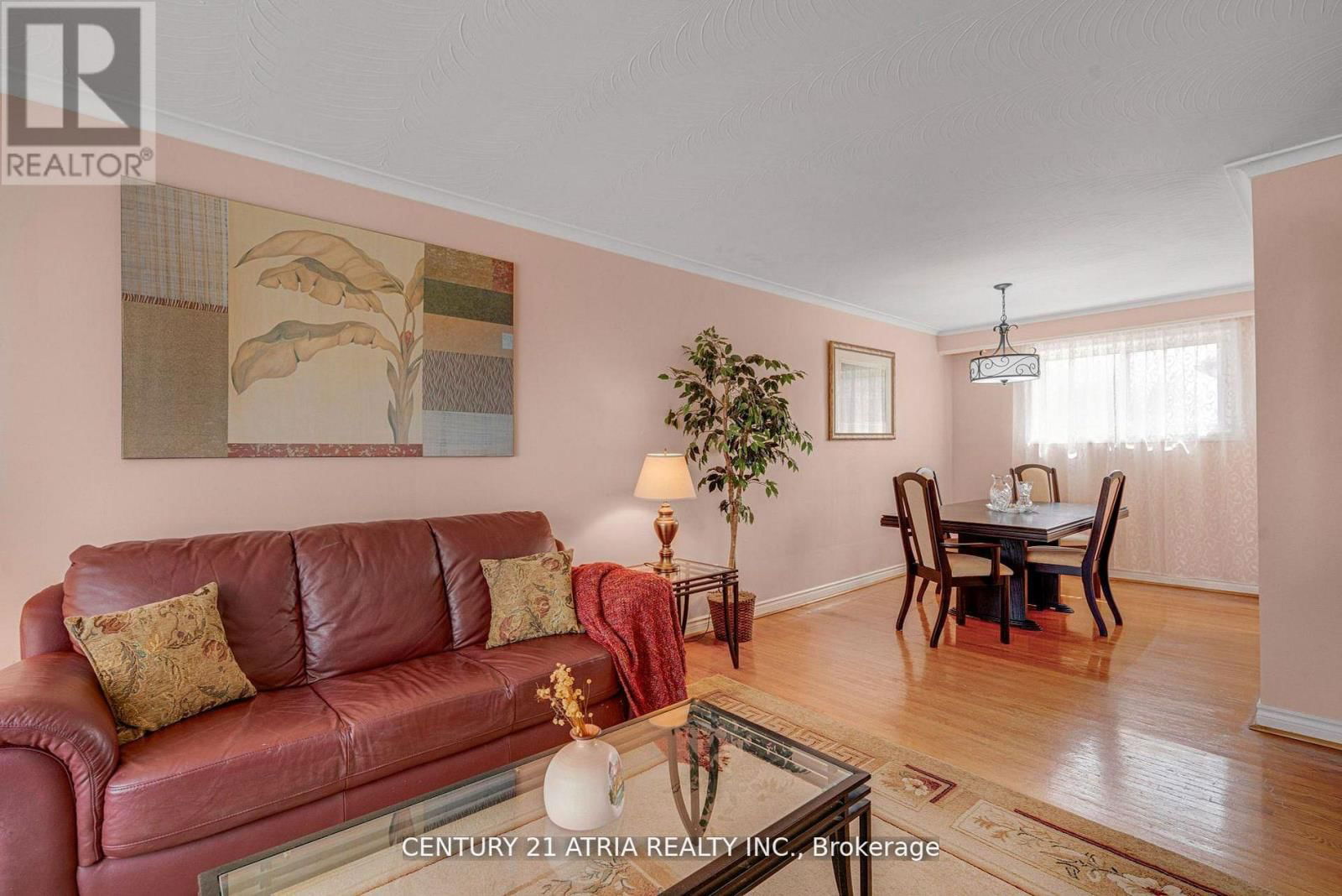 3813 BAYSWATER CRESCENT Image 4
