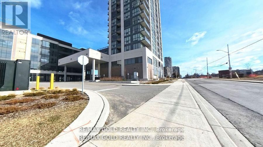 704 - 15 LYNCH STREET Image 24