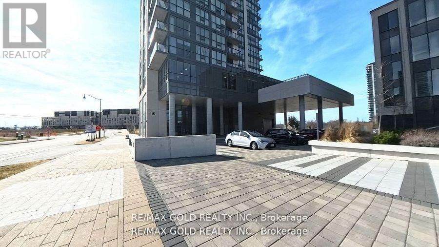 704 - 15 LYNCH STREET Image 3