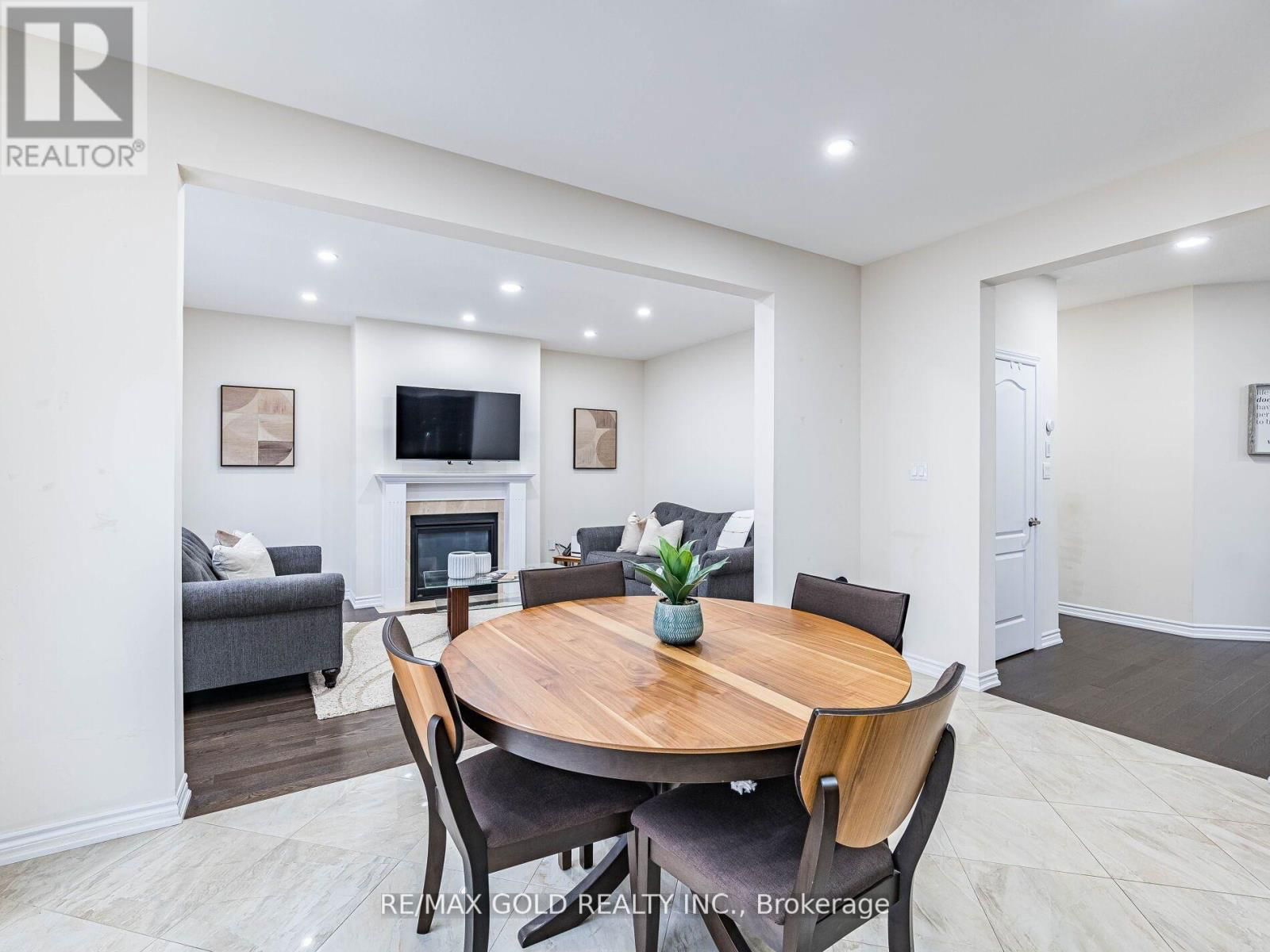 23 HENRY MOODY DRIVE Image 17