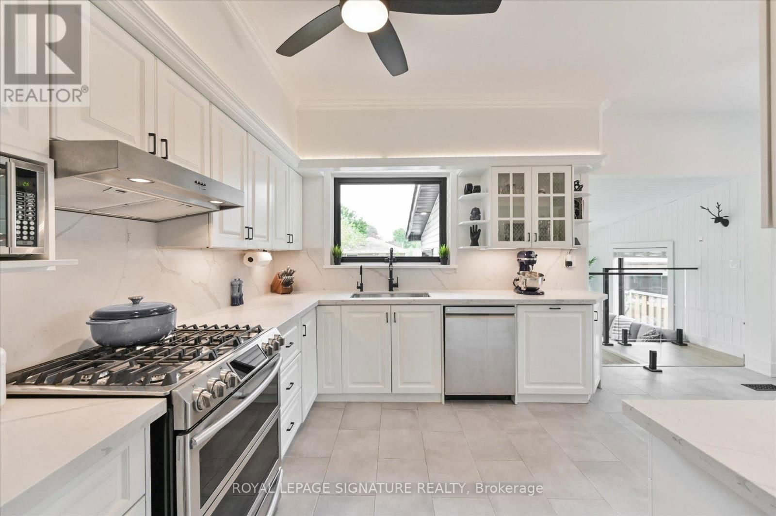 995 DORMER STREET Image 14