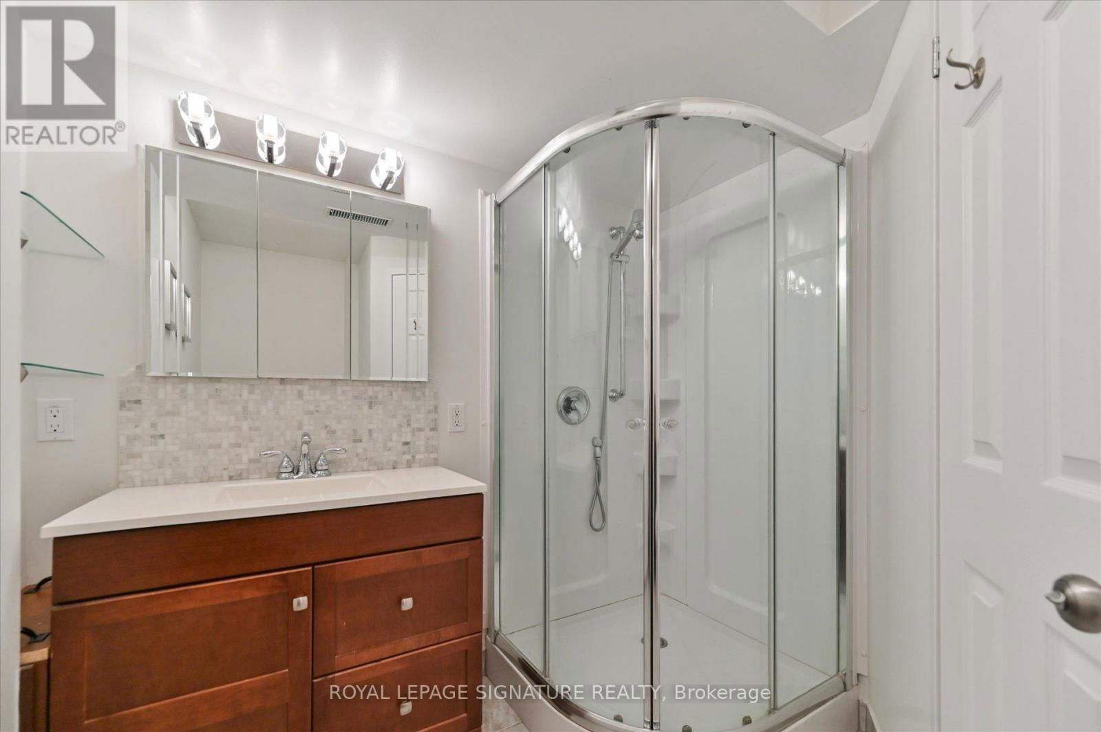 995 DORMER STREET Image 39