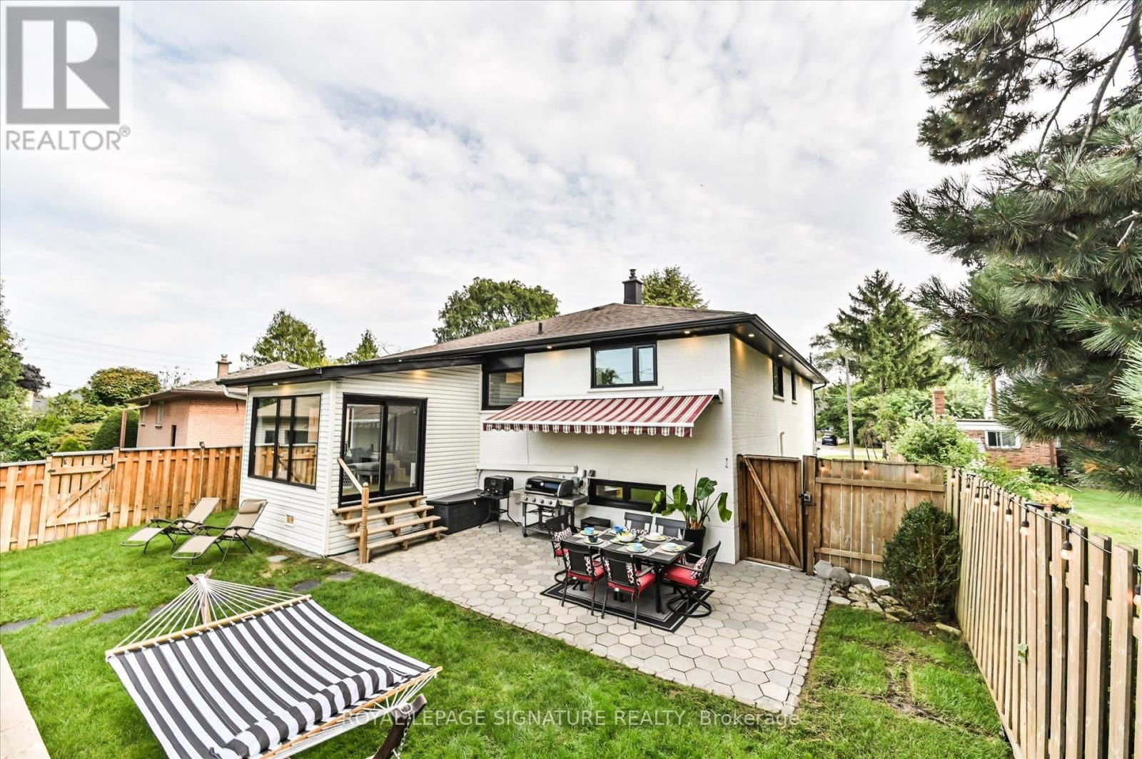 995 DORMER STREET Image 47