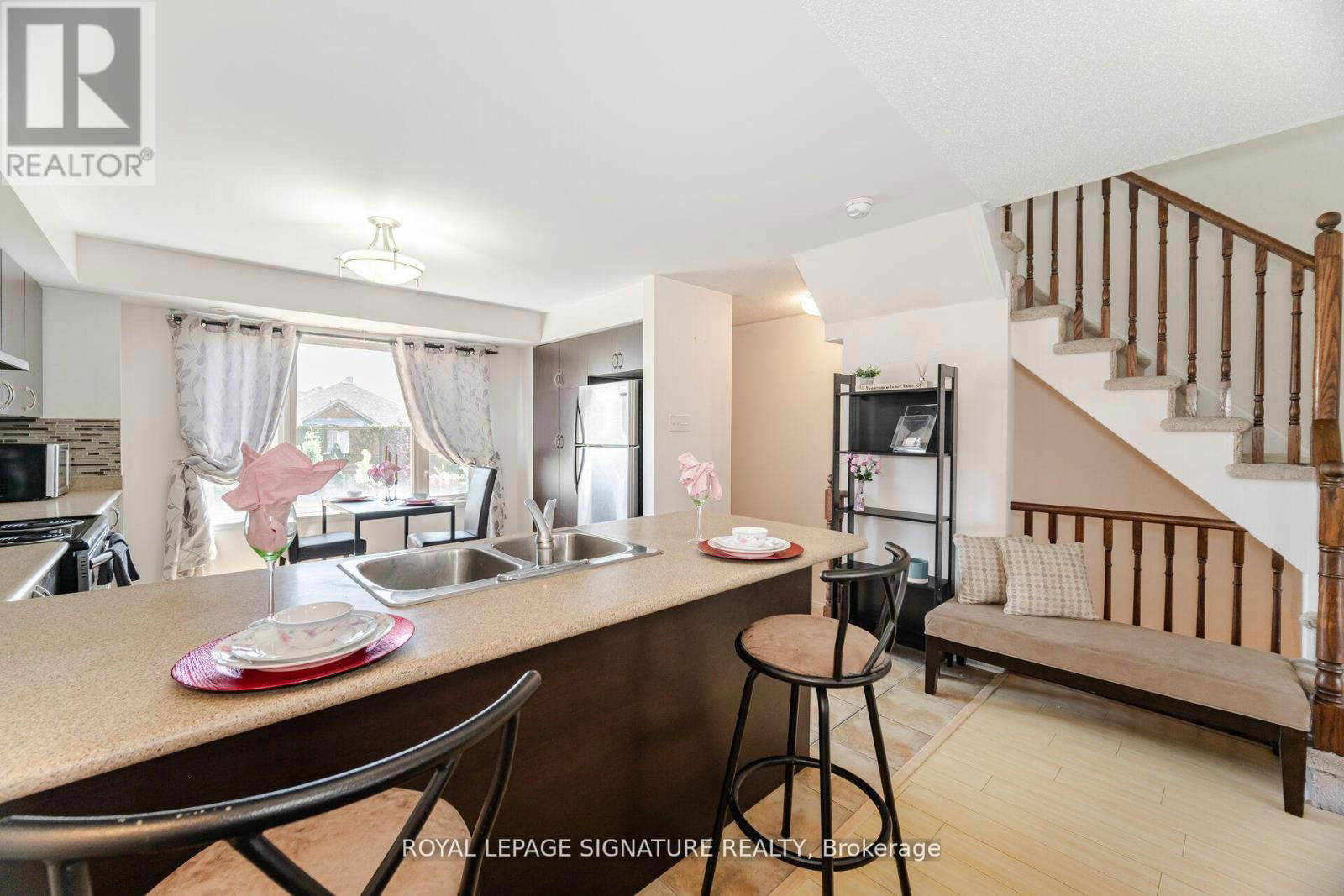 3 - 4855 HALF MOON GROVE Image 4