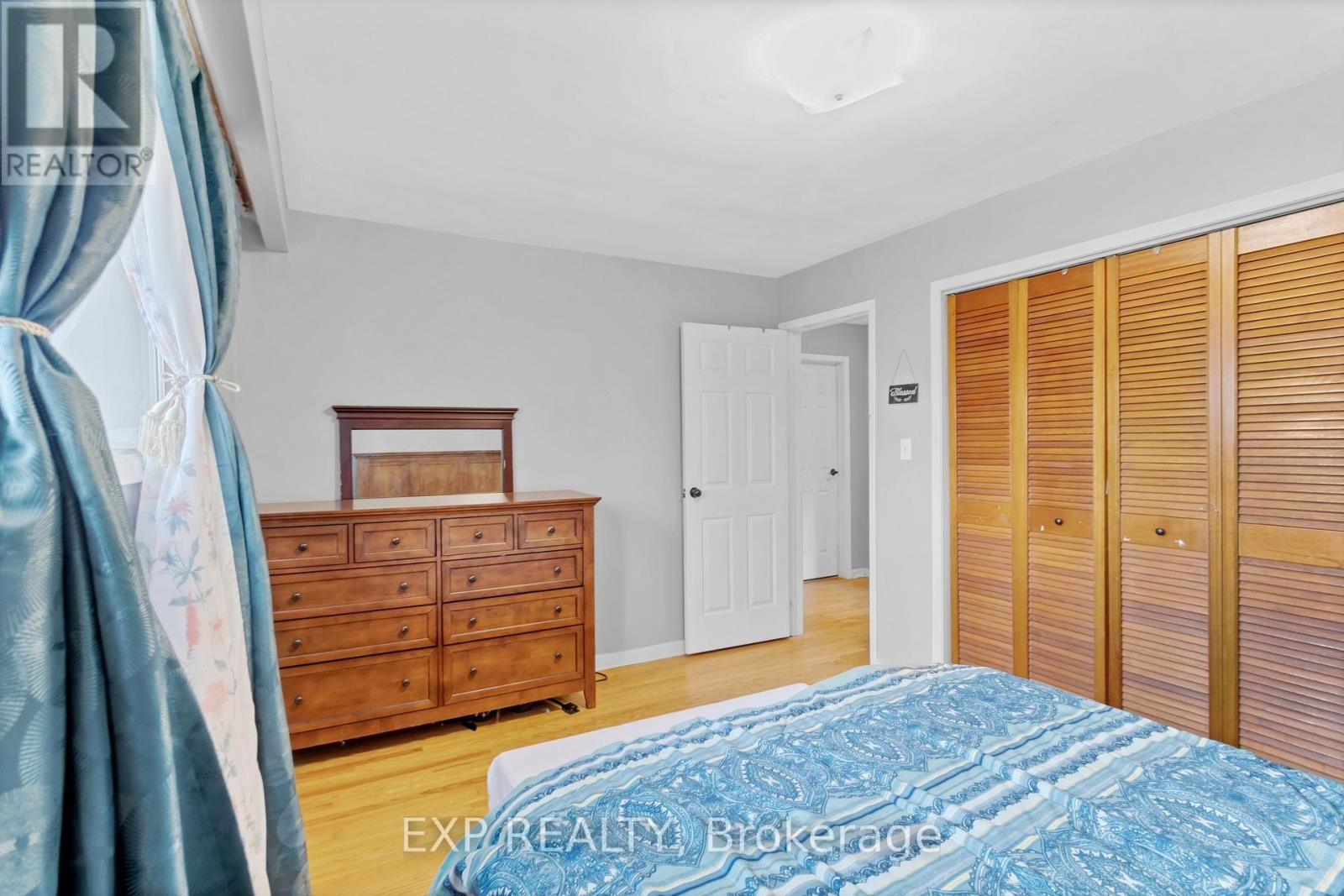 111 MOUNTAINVIEW ROAD SOUTH Image 12