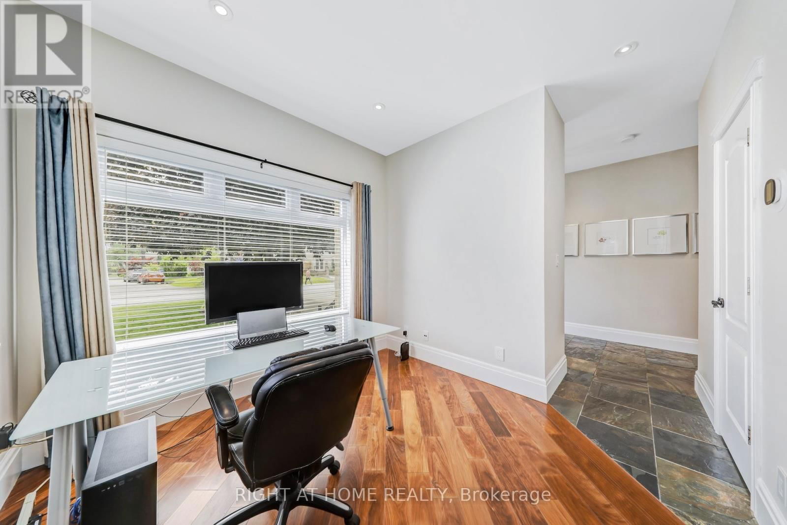 921 AVIATION ROAD Image 12