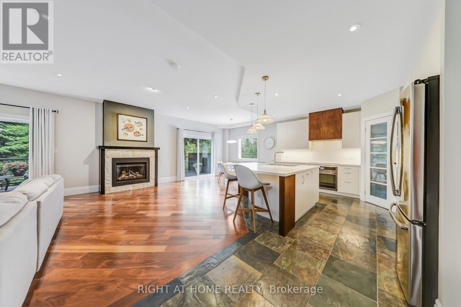 921 AVIATION ROAD Image 15