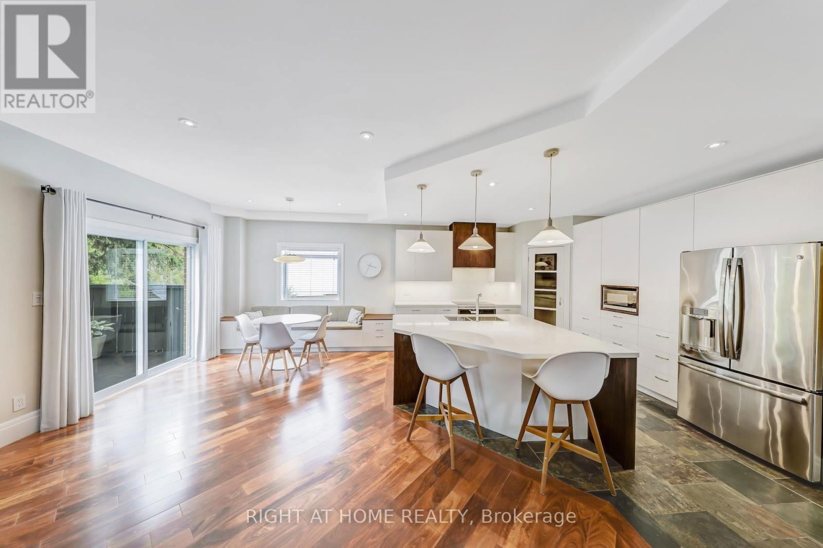 921 AVIATION ROAD Image 18