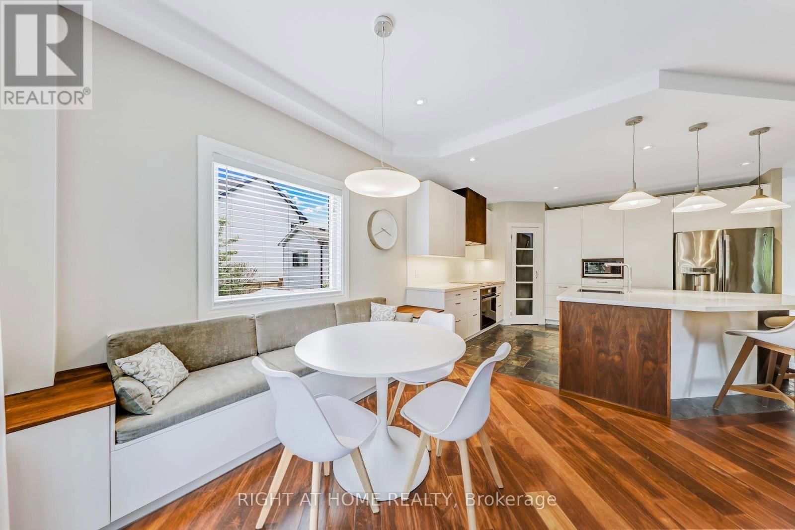 921 AVIATION ROAD Image 21
