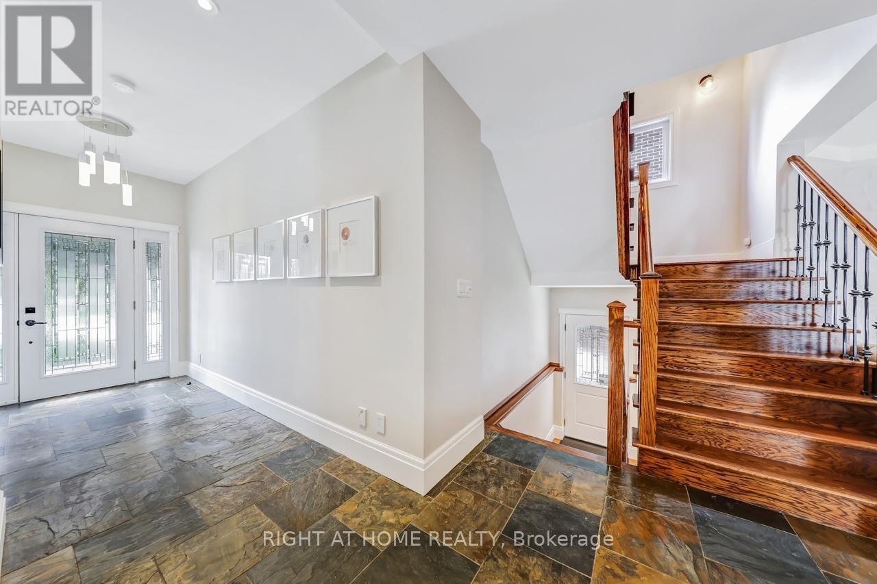 921 AVIATION ROAD Image 23