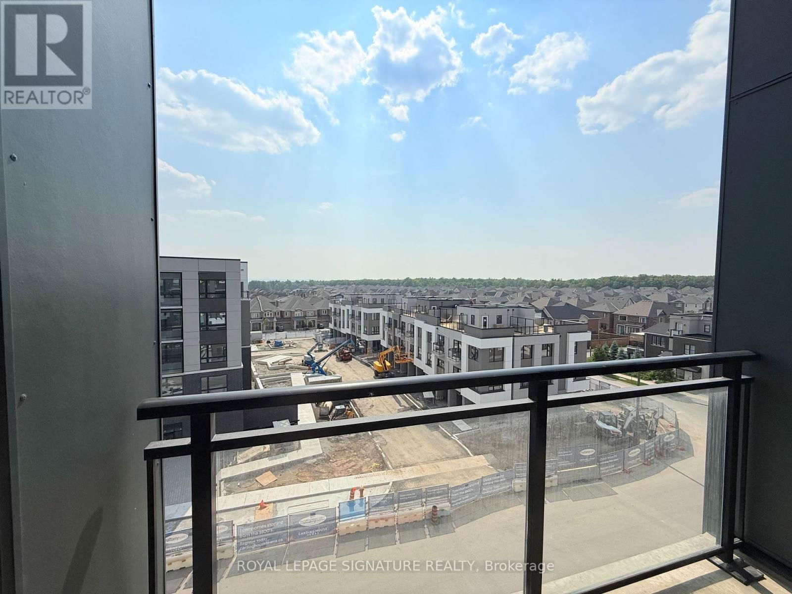 517 - 3265 CARDING MILL TRAIL Image 11