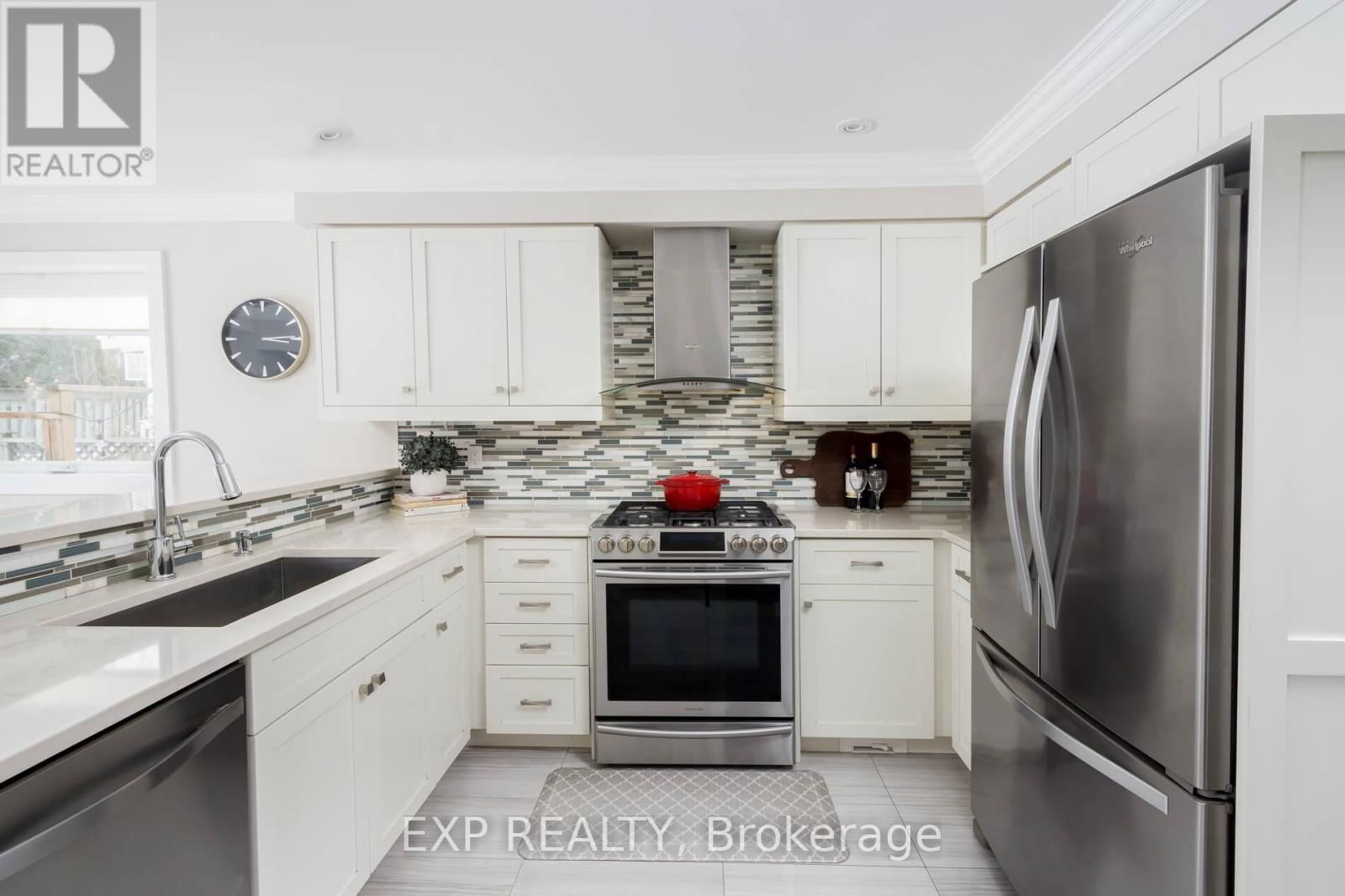 2906 PEACOCK DRIVE Image 15