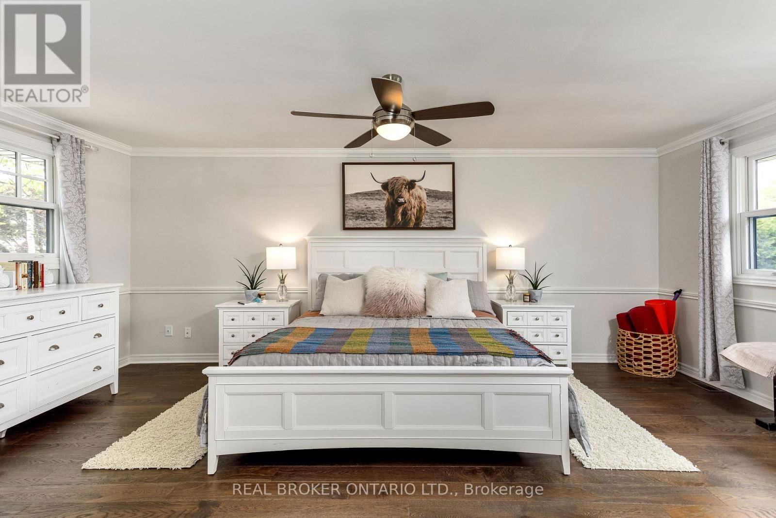 4499 TREMINEER AVENUE Image 19