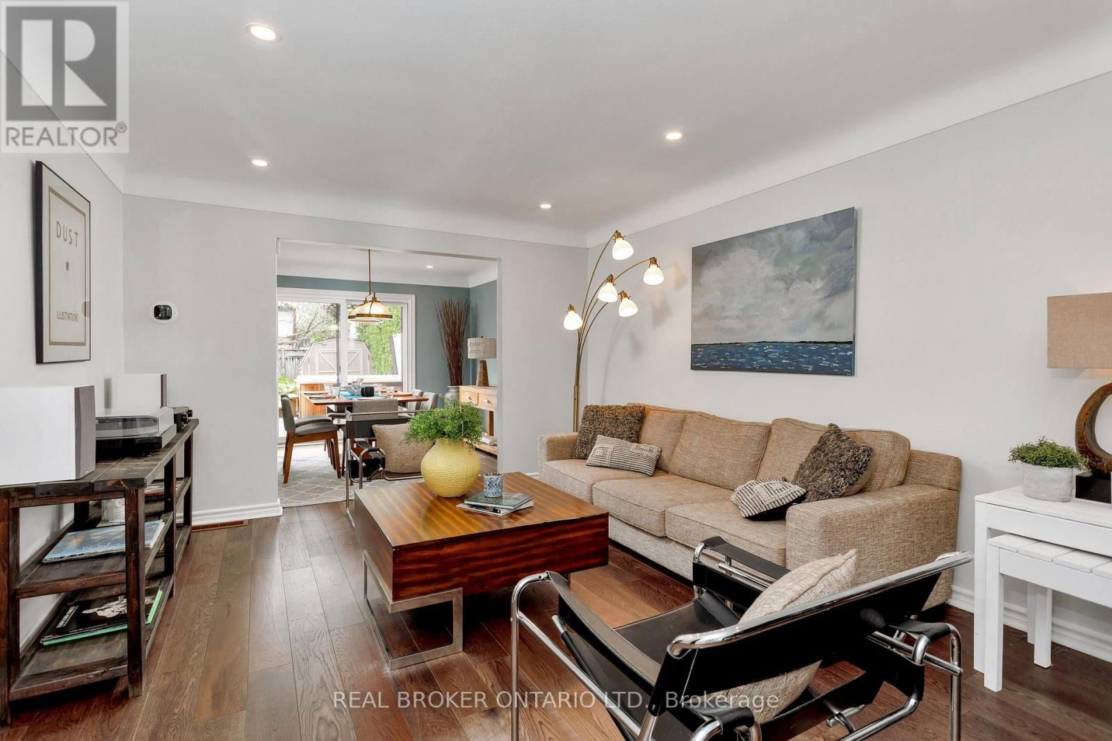 4499 TREMINEER AVENUE Image 5