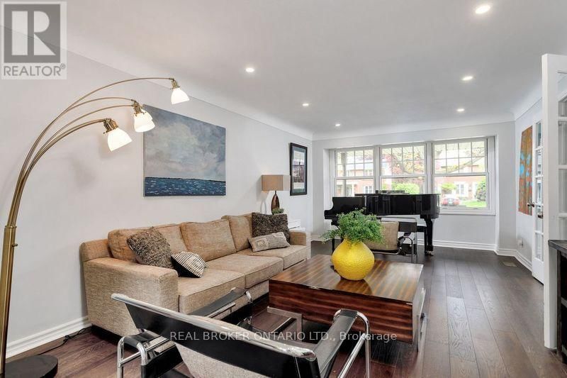 4499 TREMINEER AVENUE Image 6