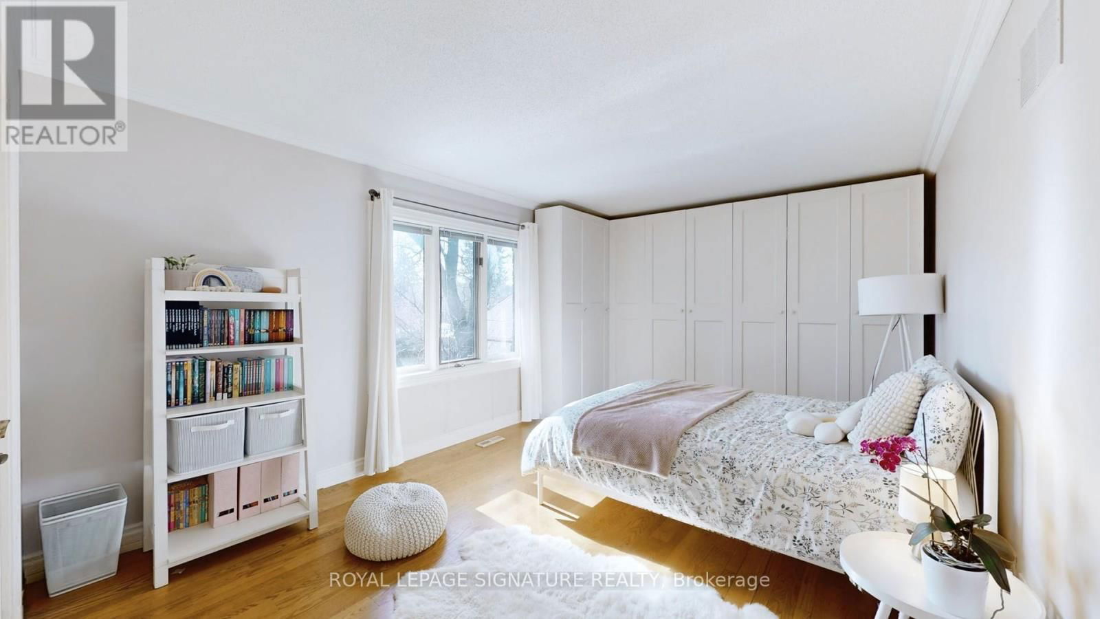 4086 SUMMIT COURT Image 32