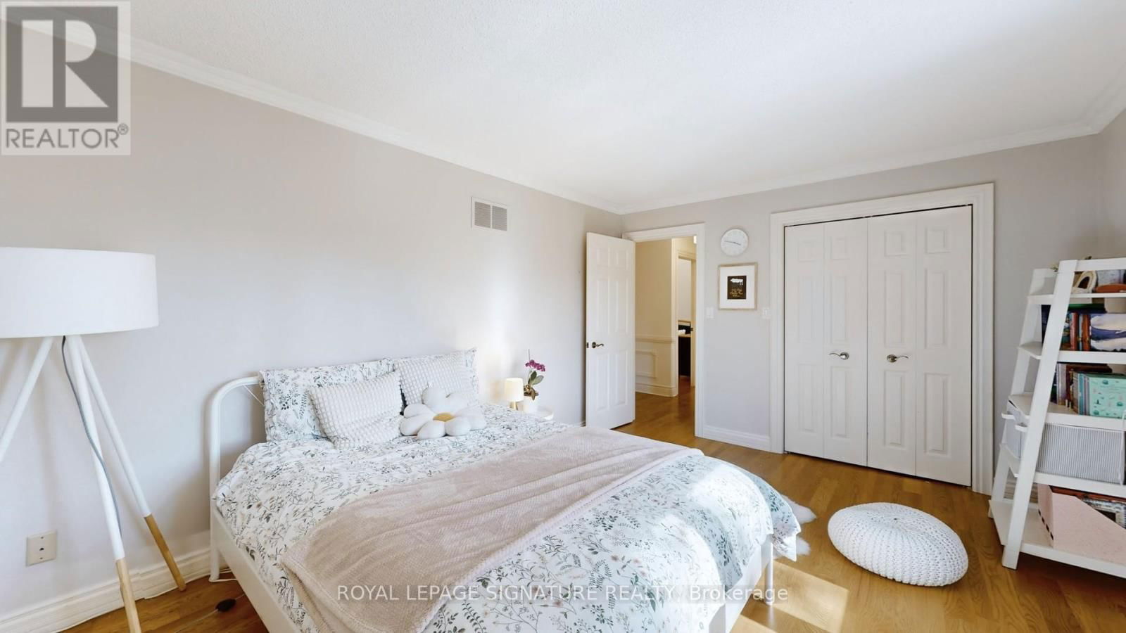 4086 SUMMIT COURT Image 33