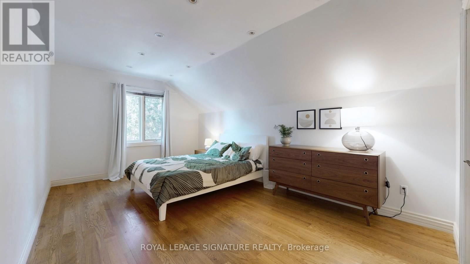 4086 SUMMIT COURT Image 34