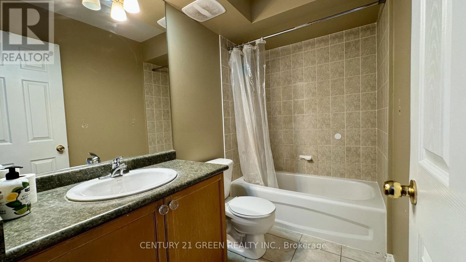 61 - 3056 EGLINTON AVENUE WEST Image 16