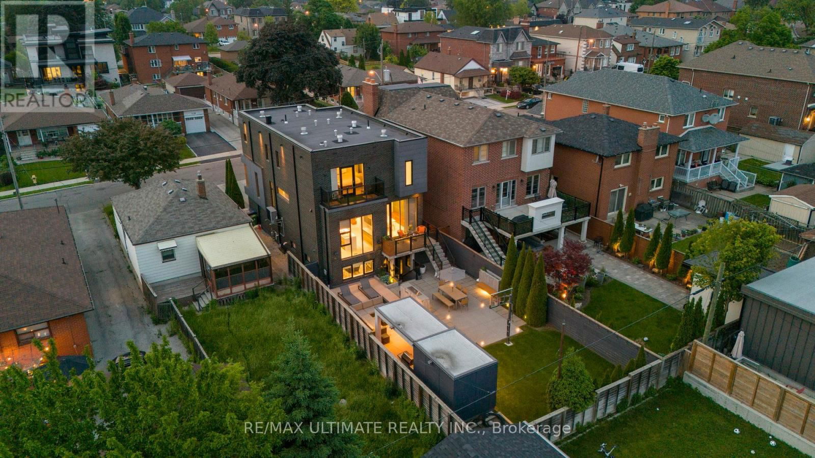 1139 GLENGROVE AVENUE WEST Image 10