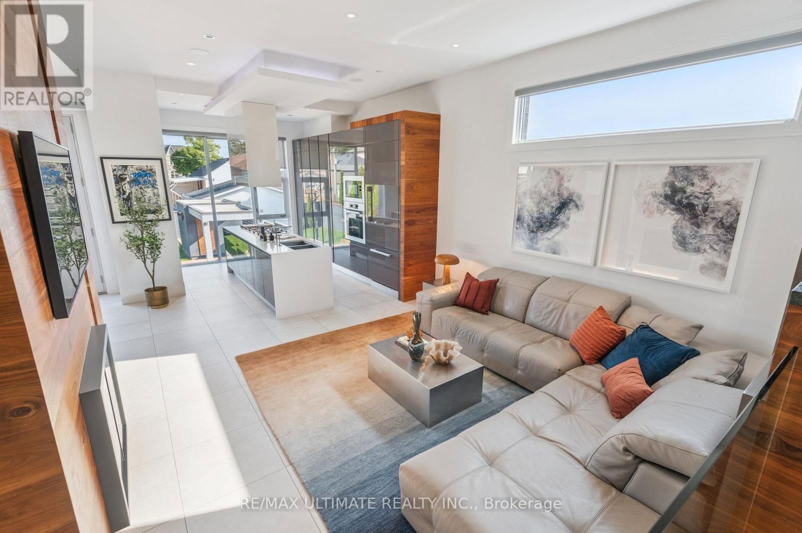 1139 GLENGROVE AVENUE WEST Image 20
