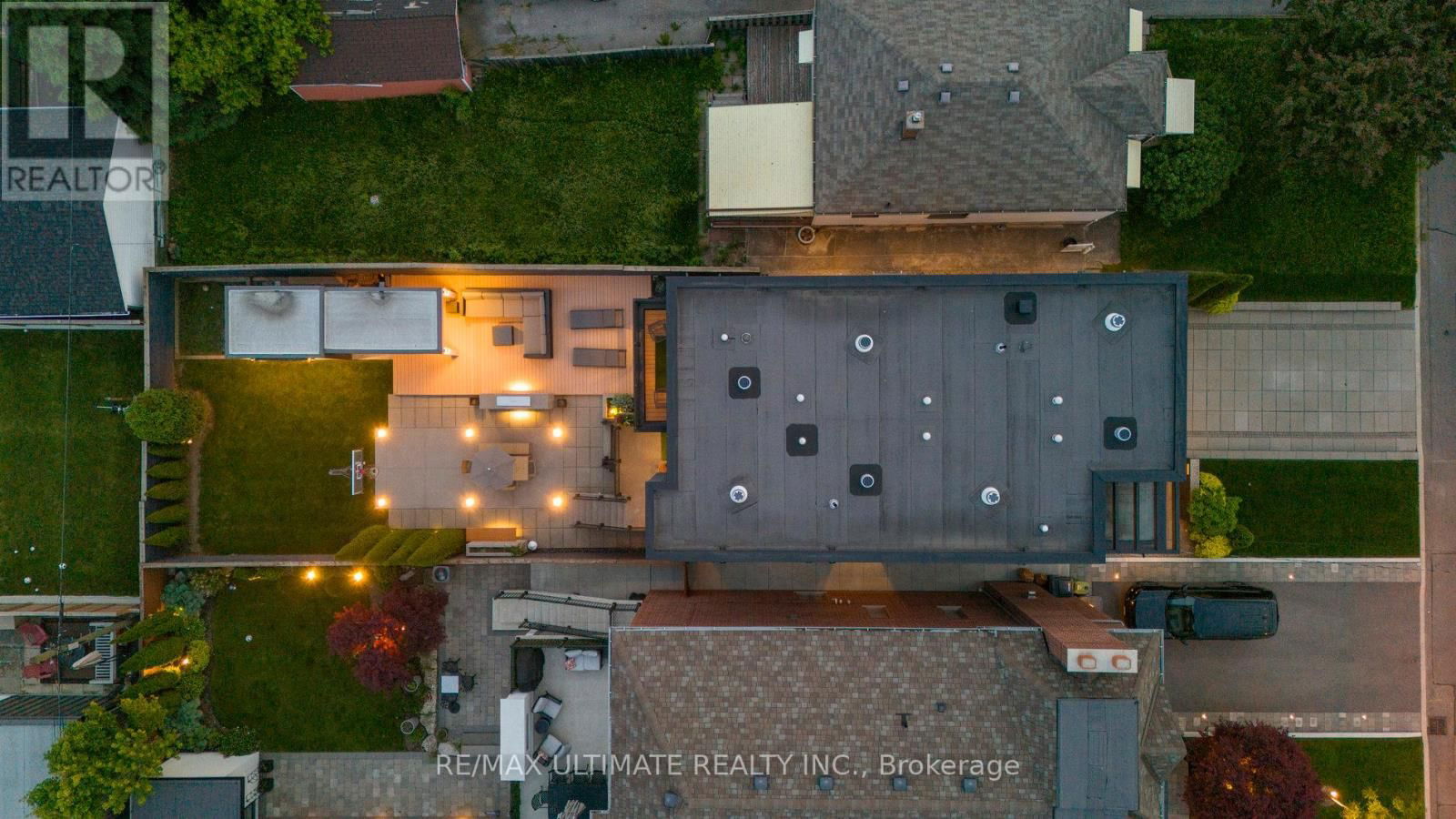 1139 GLENGROVE AVENUE WEST Image 3