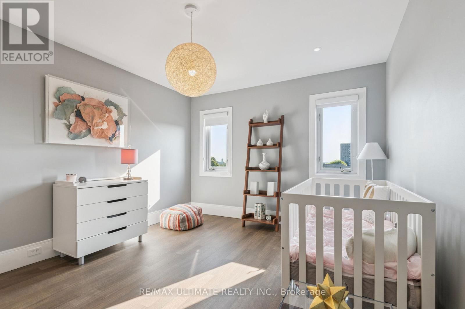 1139 GLENGROVE AVENUE WEST Image 34