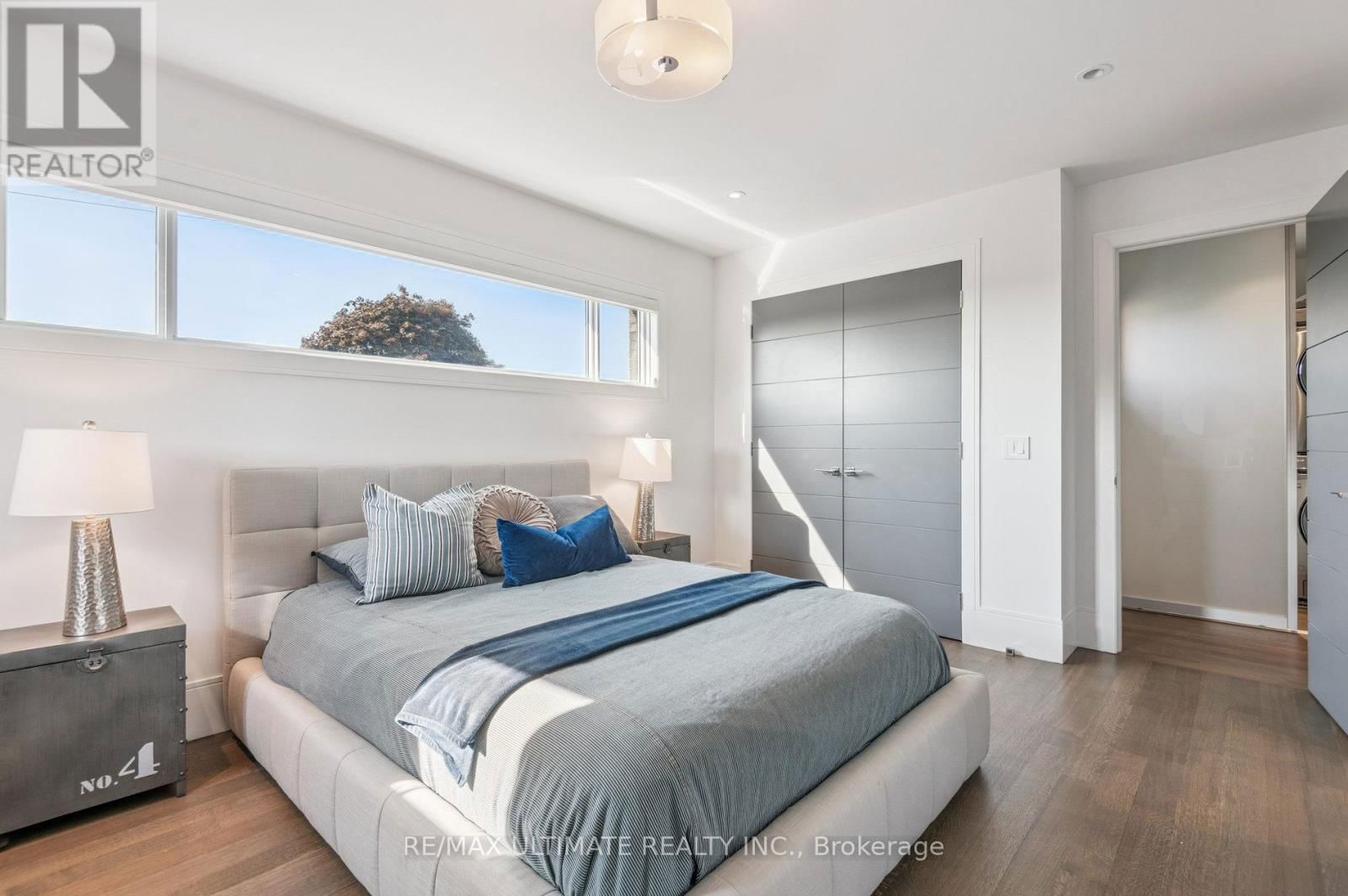 1139 GLENGROVE AVENUE WEST Image 37