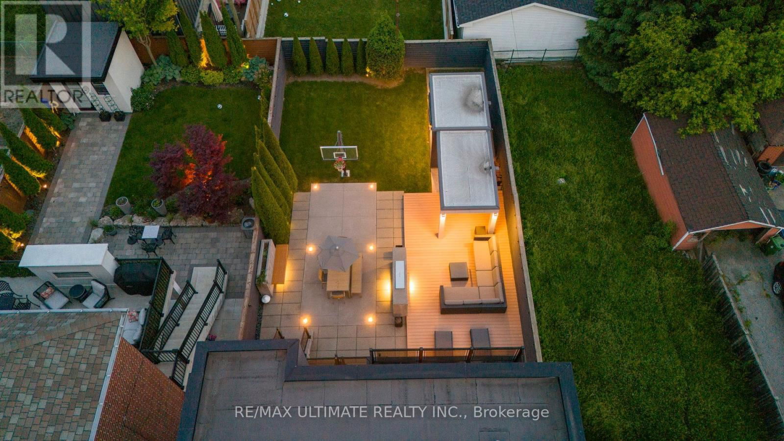 1139 GLENGROVE AVENUE WEST Image 4