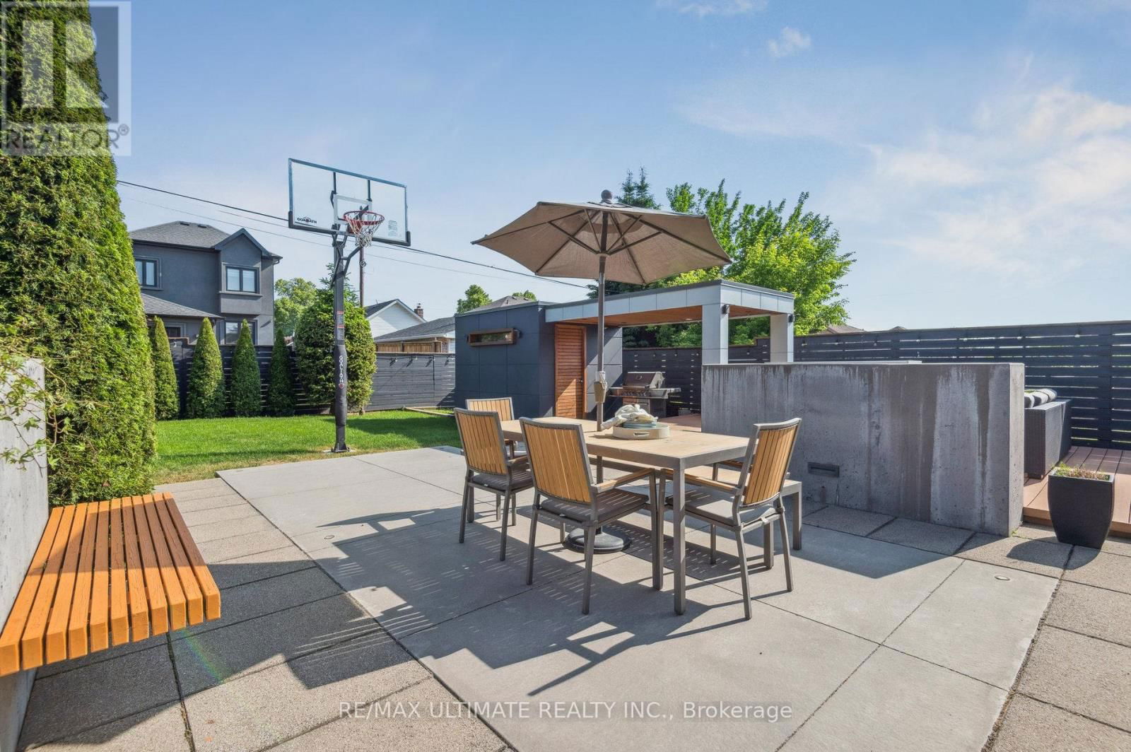 1139 GLENGROVE AVENUE WEST Image 50