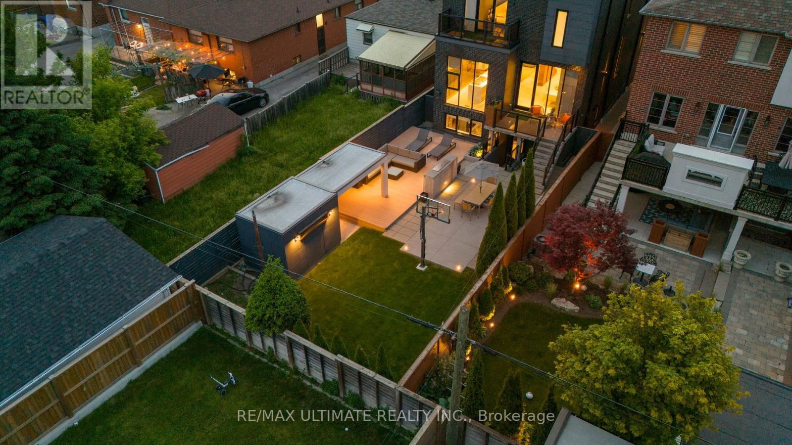 1139 GLENGROVE AVENUE WEST Image 6