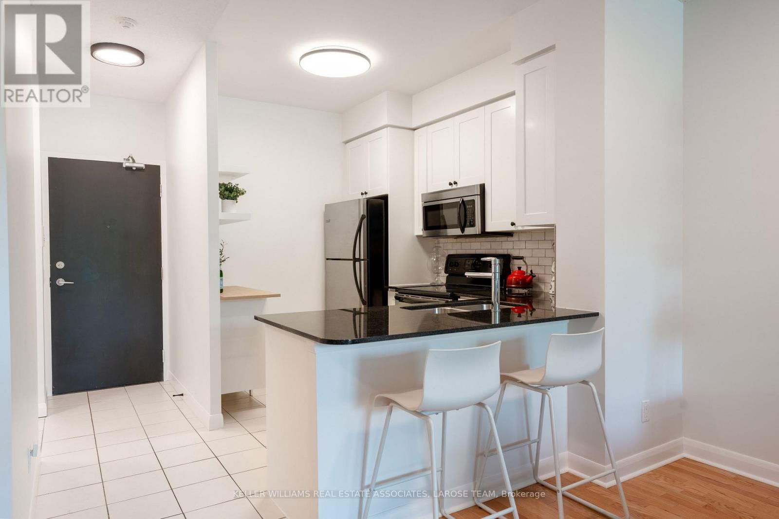 102 - 225 SHERWAY GARDENS ROAD Image 4