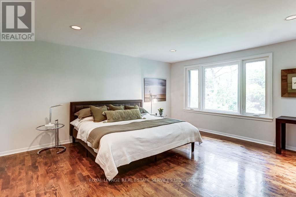 44 ANGLESEY BOULEVARD Image 24