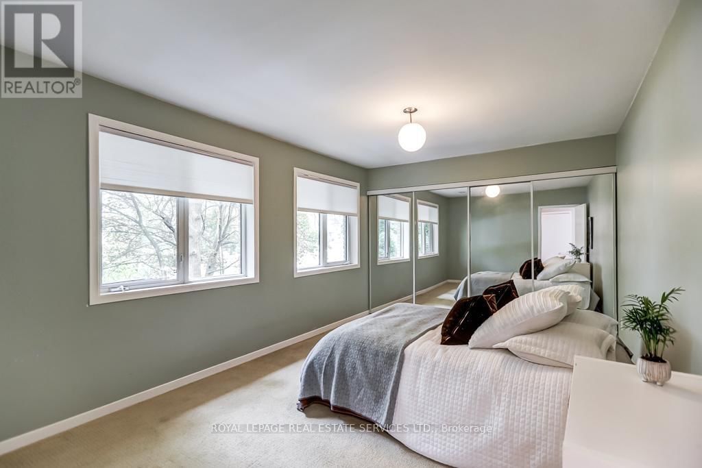 44 ANGLESEY BOULEVARD Image 32