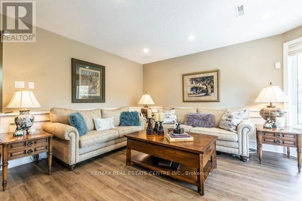 2099 BLACKSMITH LANE Image 36