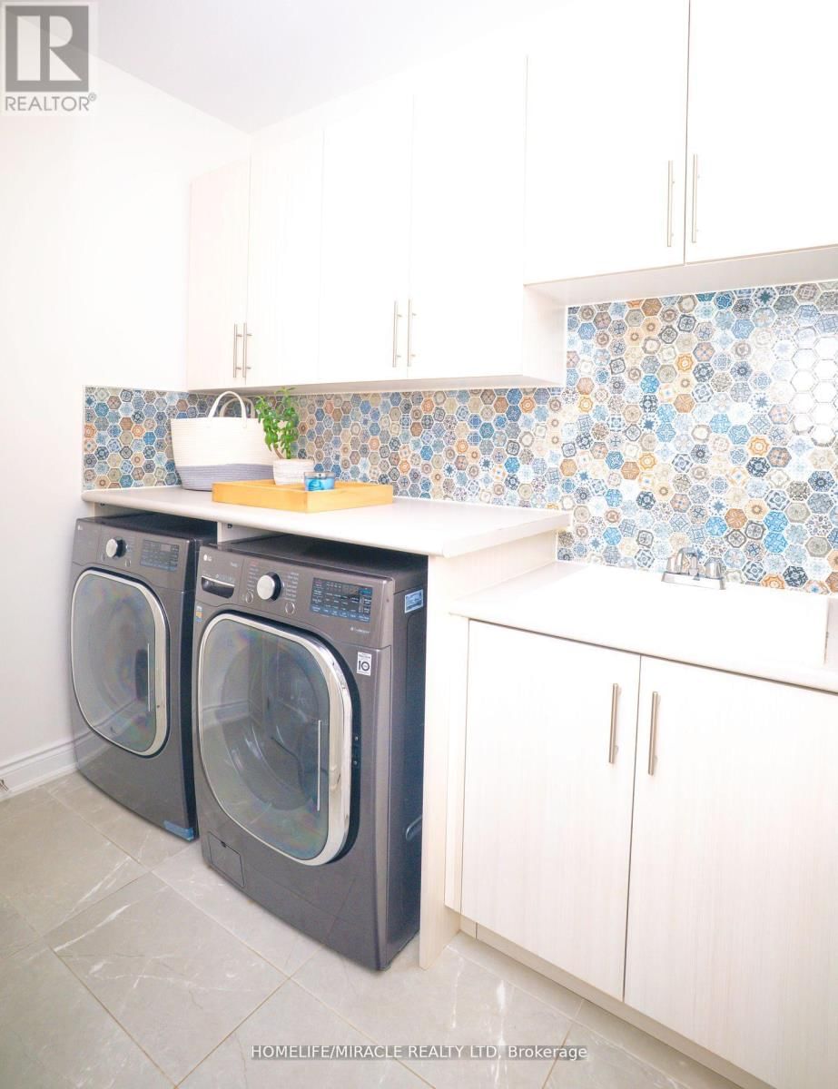 7 KAPIKOG STREET Image 12