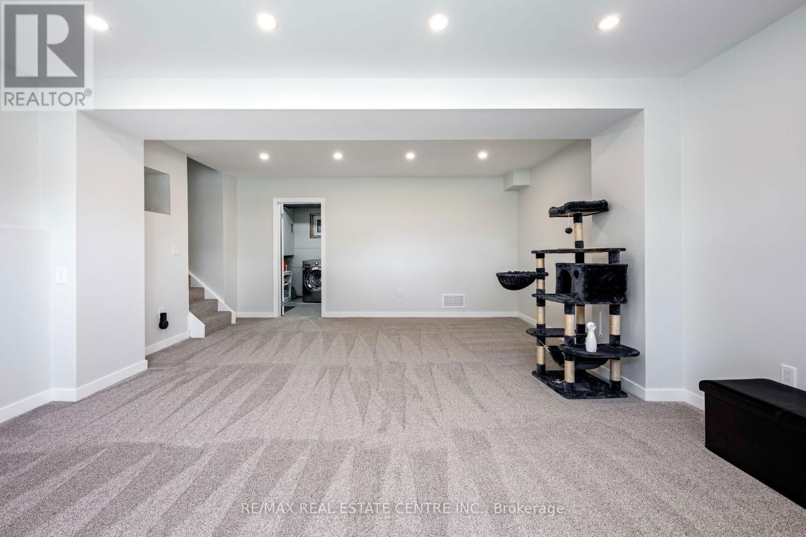83 HIGHLAND DRIVE Image 39