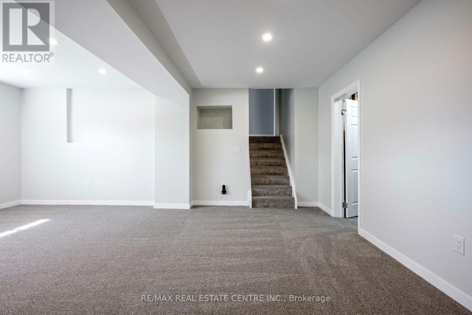 83 HIGHLAND DRIVE Image 41