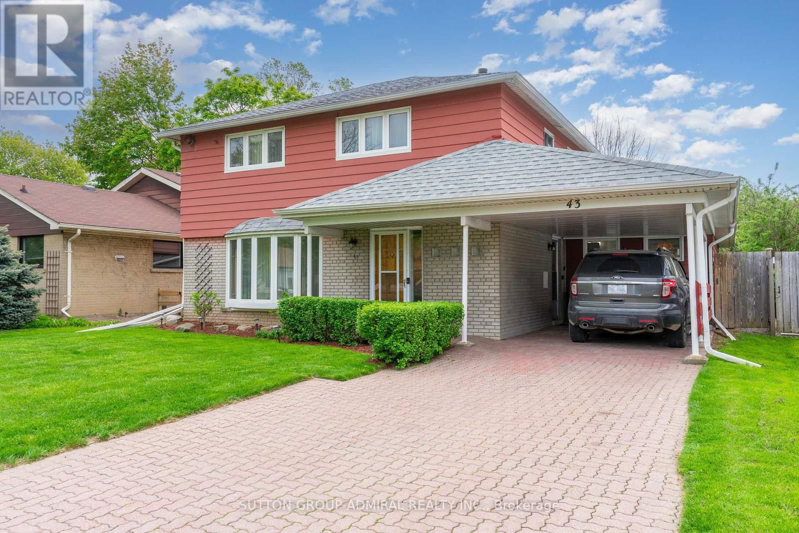 43 VANDERBRENT CRESCENT Image 1