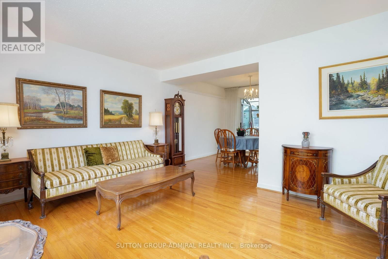 43 VANDERBRENT CRESCENT Image 11
