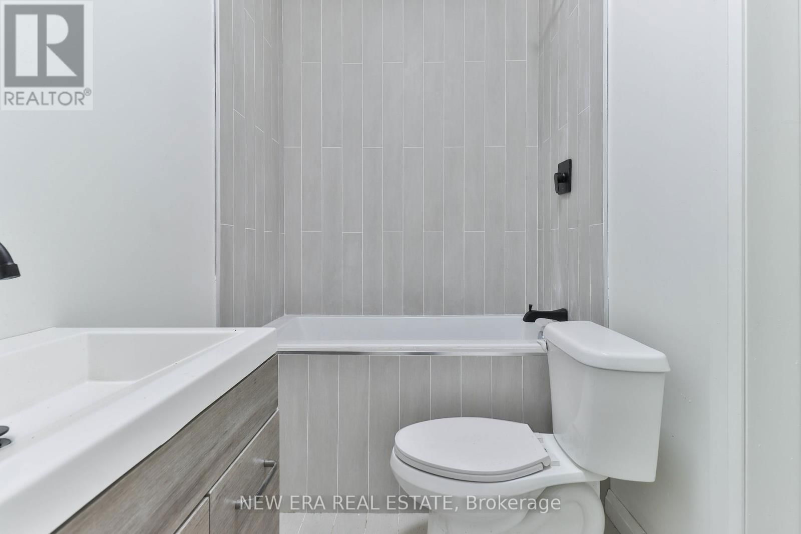 990 DOVERCOURT ROAD Image 6