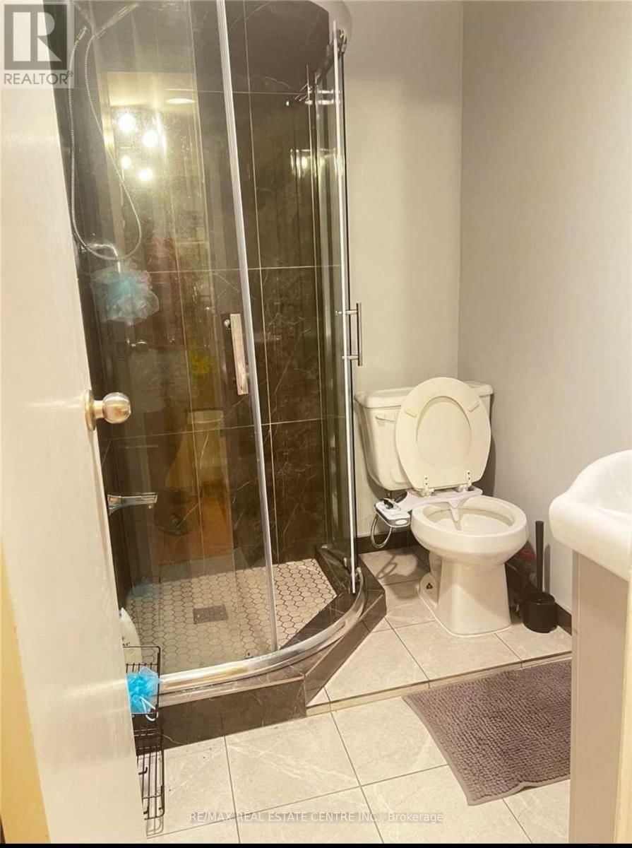 2419 BRASILIA CIRCLE Image 17