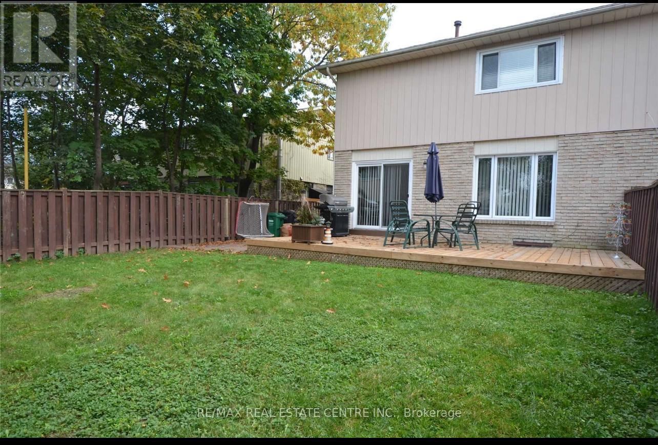 2419 BRASILIA CIRCLE Image 19