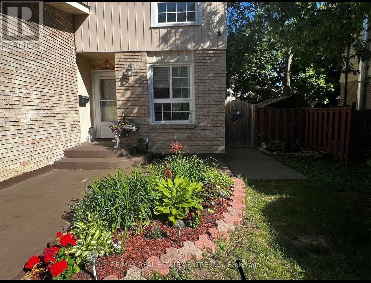 2419 BRASILIA CIRCLE Image 2