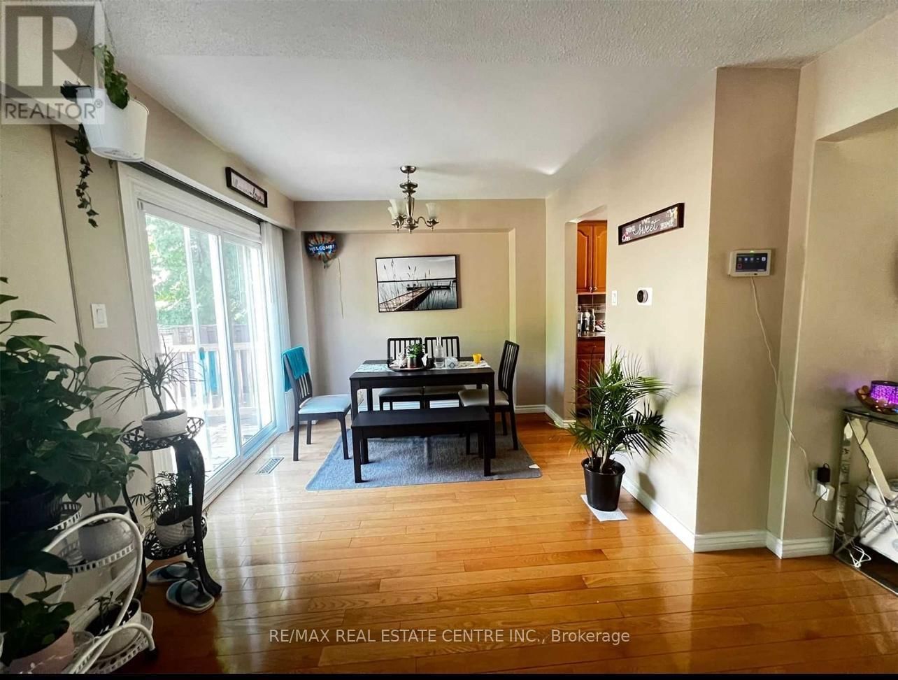2419 BRASILIA CIRCLE Image 4