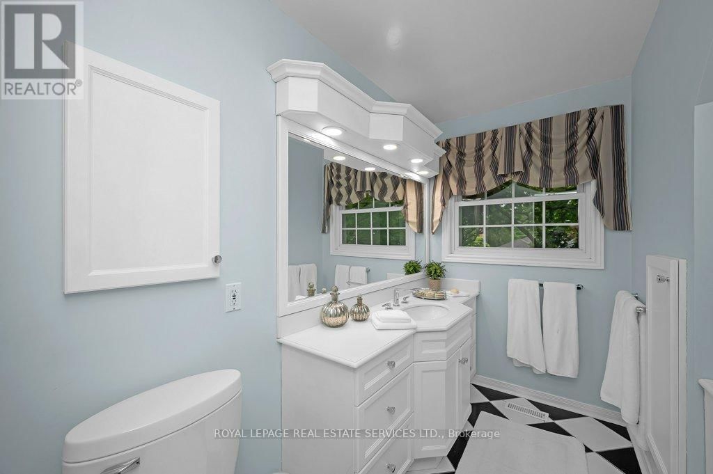 269 ROYAL OAK COURT Image 19