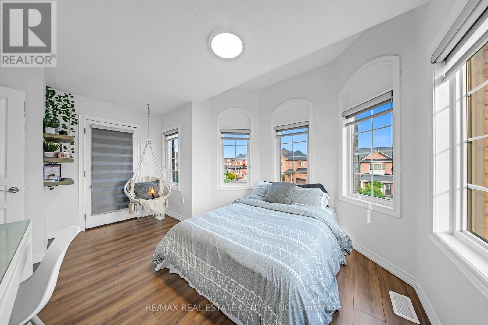 36 BONNIE BRAES DRIVE Image 20