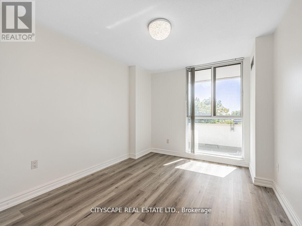 304 - 1320 MISSISSAUGA VALLEY BOULEVARD Image 21