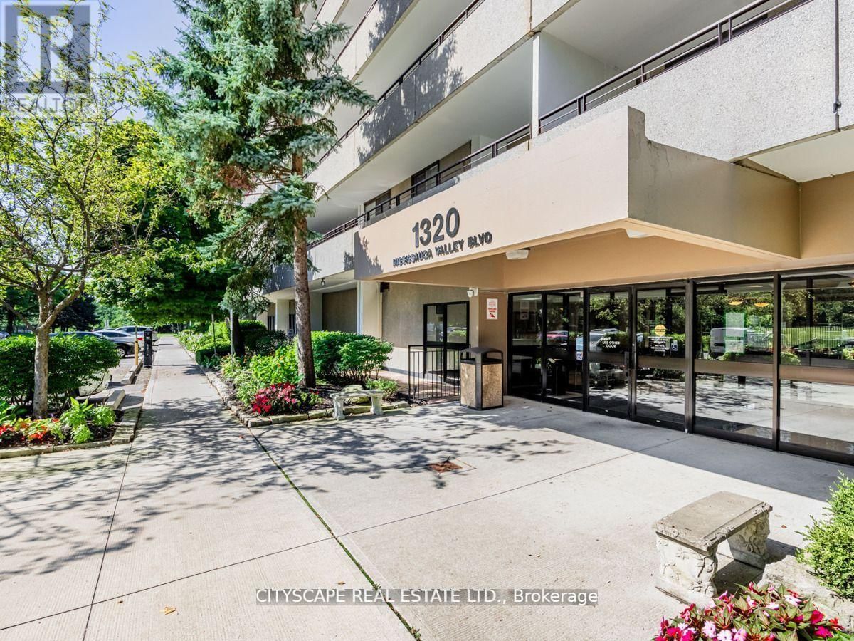 304 - 1320 MISSISSAUGA VALLEY BOULEVARD Image 3