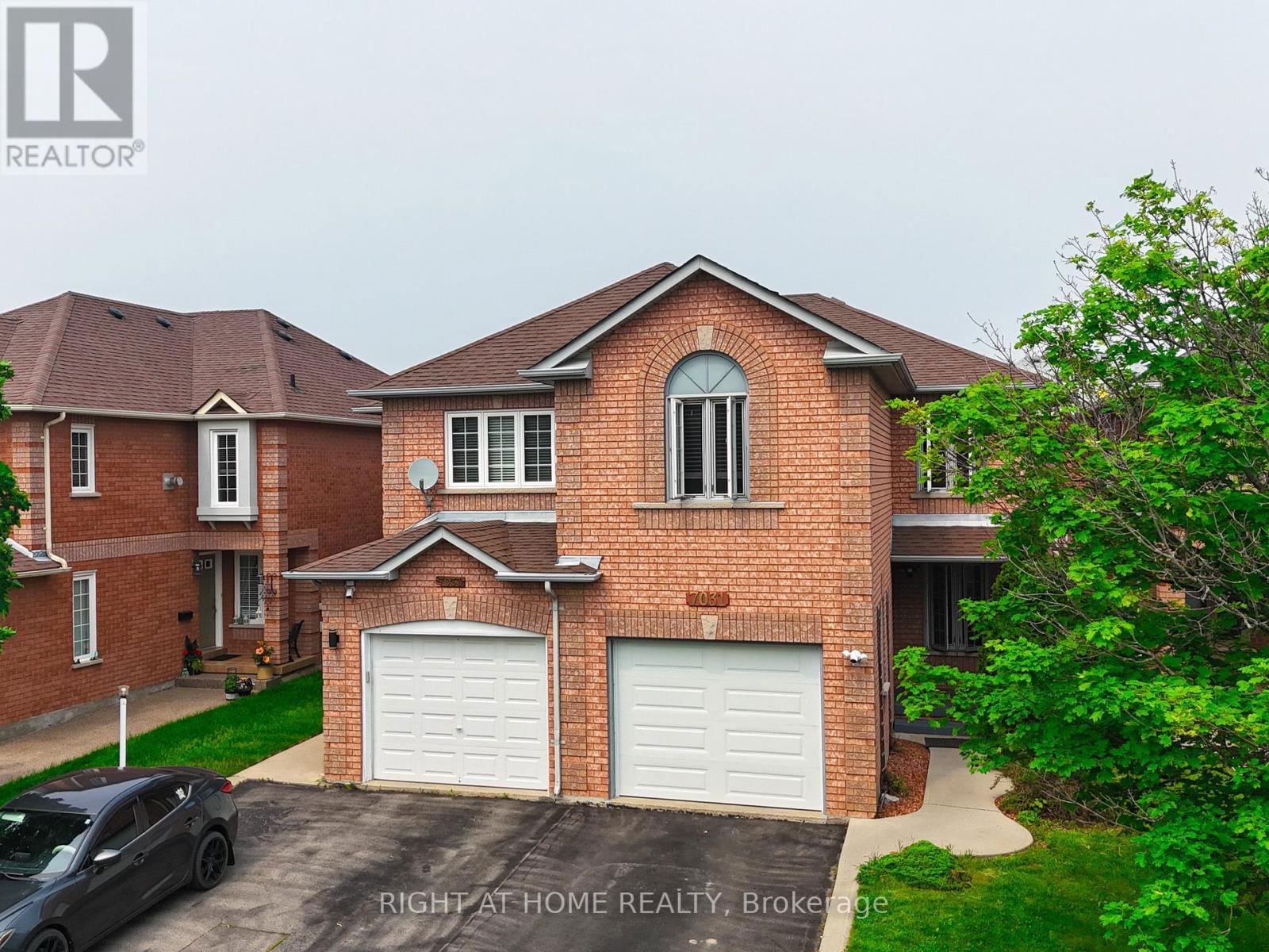 7031 GRAYDON COURT Image 1